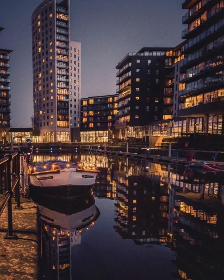 Deluxe River Canal View & Free Secure Parking! Лидс Экстерьер фото